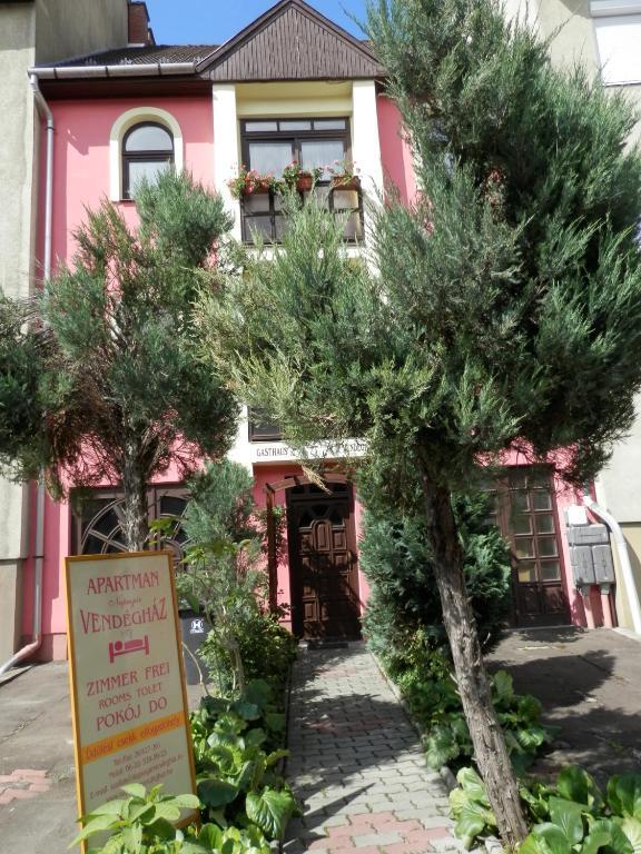 מלון Apartman Napsugar Vendeghaz אגר מראה חיצוני תמונה